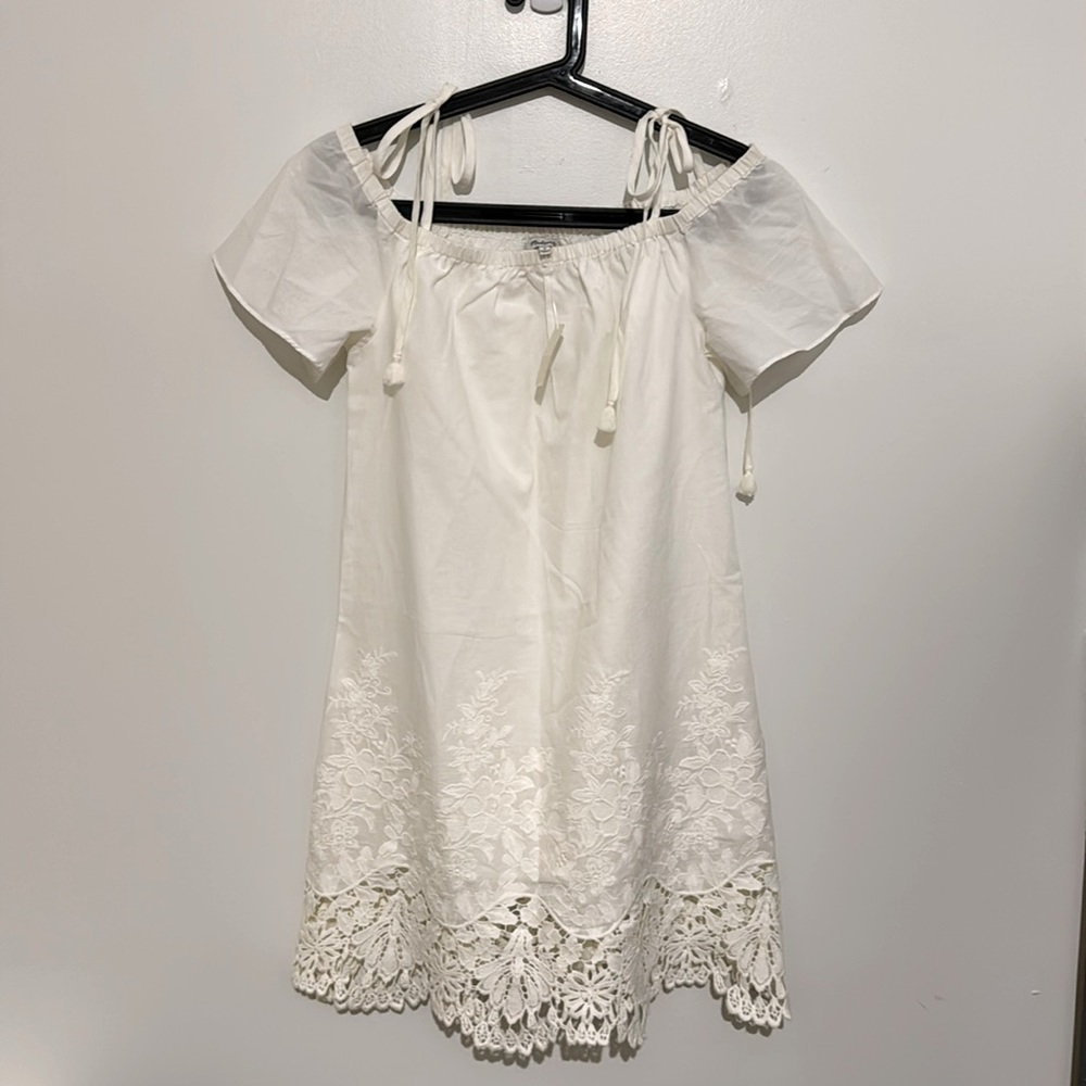 Madewell white embroidered off the shoulder dress Medium